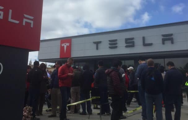 Tesla Motors Inc (TSLA) Store in Sunnyvale, CA