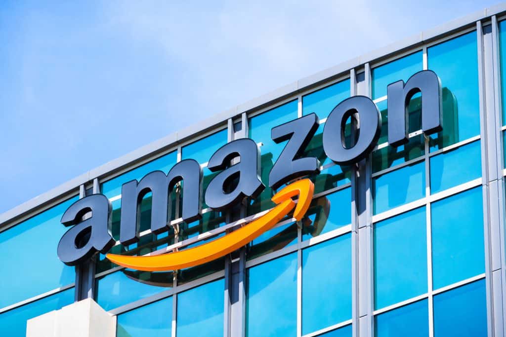 Amazon Aims to Create 1,800 New Jobs in France While Conforama Aims to Hand Pink Slips