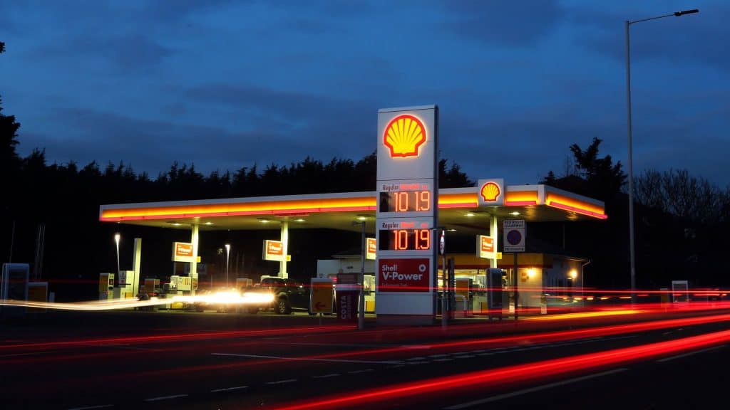 Royal Dutch Shell Plc Misses Targets, Global Slowdown in Gas and Chemicals to Blame