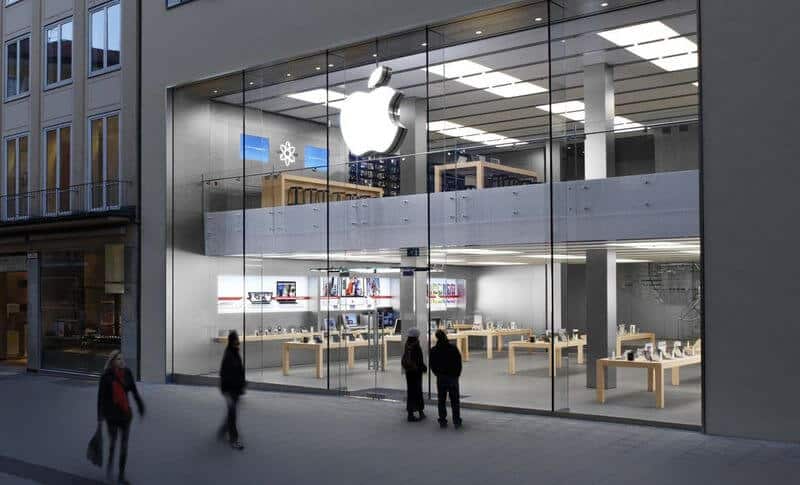 Apple Inc. (NASDAQ:AAPL) Store