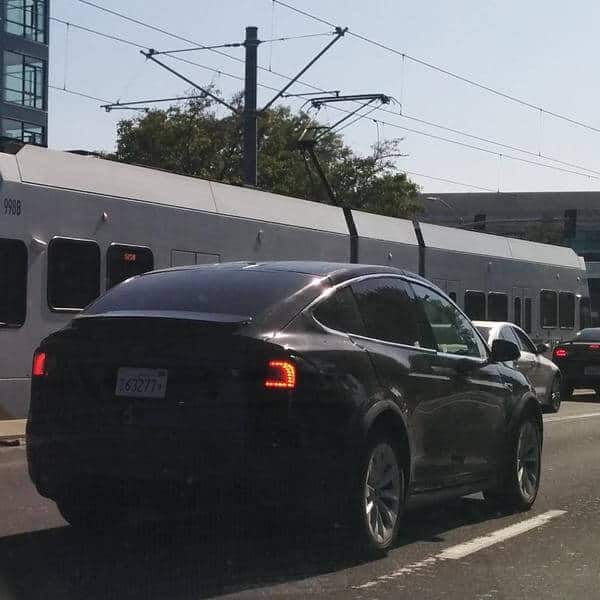 tesla motors model x spolier 2