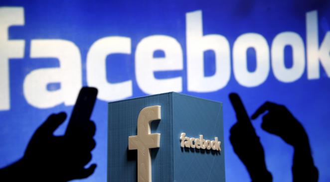 Facebook Inc (NASDAQ:FB) vs Snapchat